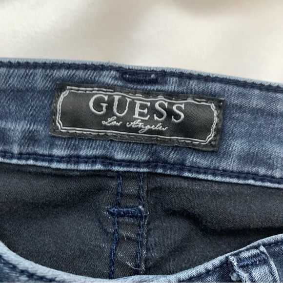 Woman’s VTG Guess Jeggings (25) - Picture 7 of 12